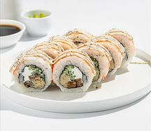 Ролл с креветкой и трюфельным соусом