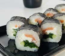 Ролл Сливочный с копченым лососем 