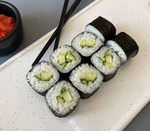 Ролл с огурцом
