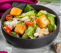 Салат Цезарь с курицей XXL