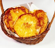Ватрушка с сыром и майонезом