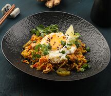 Рис малазийский с курицей и тигровыми креветками