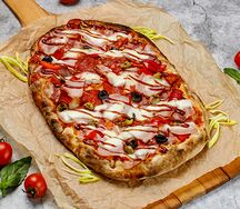 Римская пицца Мясное ассорти