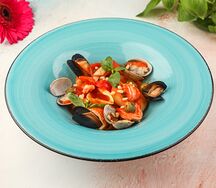 Конкильони с морепродуктами