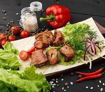 Шашлык из cвинoй шейки