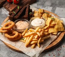 Тарелка закусок под Пиво