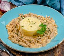 Бефстроганов из вырезки с грибами