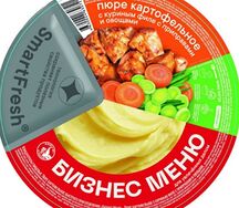 Бизнес меню пюре картофельное с куриным филе с приправами и овощами