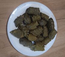 Долма из виноградных листьев 