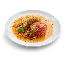 Шурпа с голубцами
