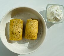 Блинчики с мясом и сметаной