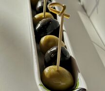Маслины и оливы