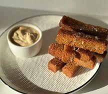 Гренки чесночные