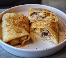 Блинчики с курицей и грибами