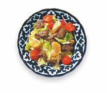 Салат с печенью и мандаринами