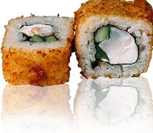 Жареный ролл с креветкой