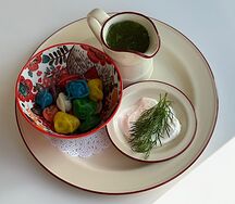 Пельмени цветные со свининой и говядиной