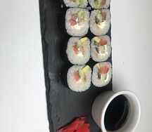 Ролл Чиз маки с копченым угрем