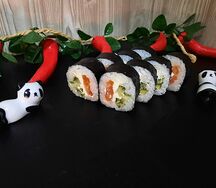 Чиз маки с лососем