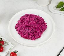 Салат Свекла с чесноком и сыром 