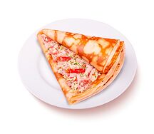 Блин с ветчиной, сыром и помидорами
