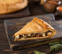 Пирог с курицей и грибами