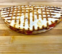 Тортилья с курицей и овощами