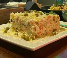 Салат Оливье с курицей