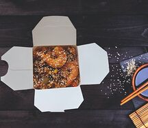 Рис с креветками и ананасом