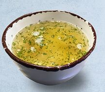 Бульон фермерский с цыпленком и яичной лапшой