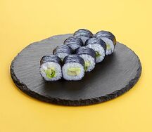 Маки ролл с авокадо