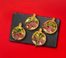 Тарталетки с тунцом