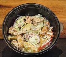 Теплый салат с курицей