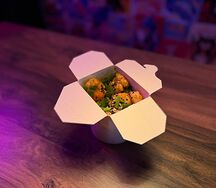 Wok с креветкой 