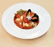 Том ям с морепродуктами