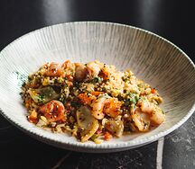 Рис с морепродуктами в азиатском стиле