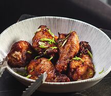 Куриные крылья в соусе BBQ