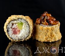 Горячий ролл угорь, креветка, тунец