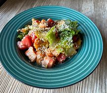 Салат с жареным баклажаном и курицей