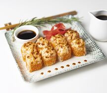 Ролл запеченный с лососем и угрем