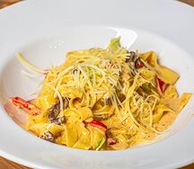 Паста с говядиной и овощами