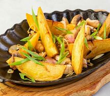 Сковородка по-деревенски с курицей
