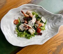 Салат с морепродуктами