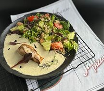 Грудка цыплёнка в соусе сациви