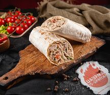 С чесночным соусом и курицей стандарт