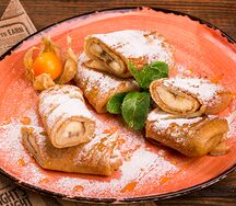 Блины, жаренные с бананами