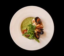 Морской микс с песто  