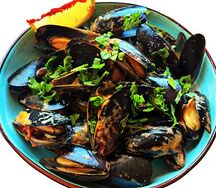 Мидии черноморские в соусе Том Ям