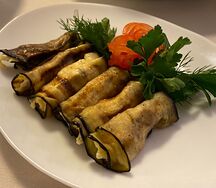 Рулетики баклажанные