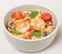 Wok Том ям с креветкой М